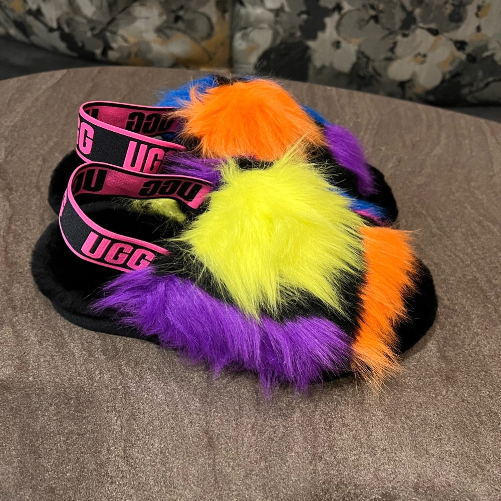 NWOT UGG Fluff Yeah Party Spot Slippers